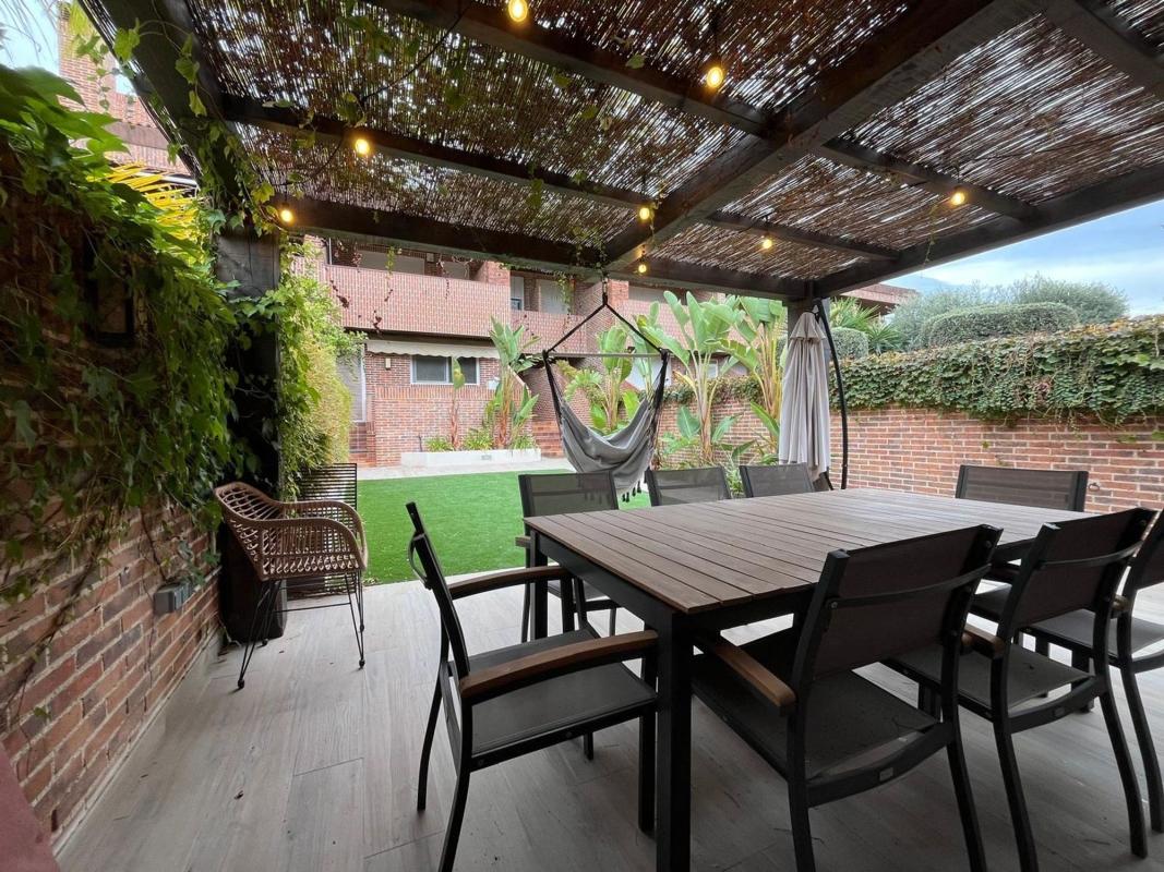 Sale of townhouse in Calle del Jilguero, 2 , Alicante photo 2