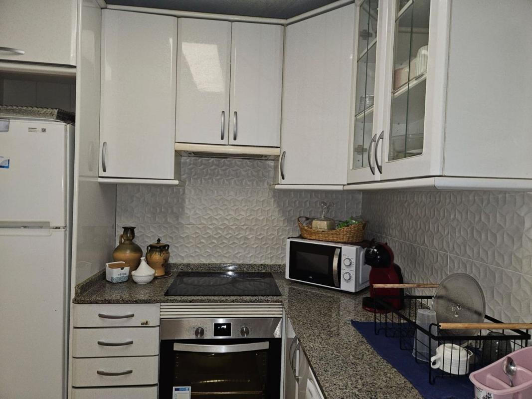 Venta de piso en Avenida Benito Perez Galdos, Alicante / Alacant
photo 3