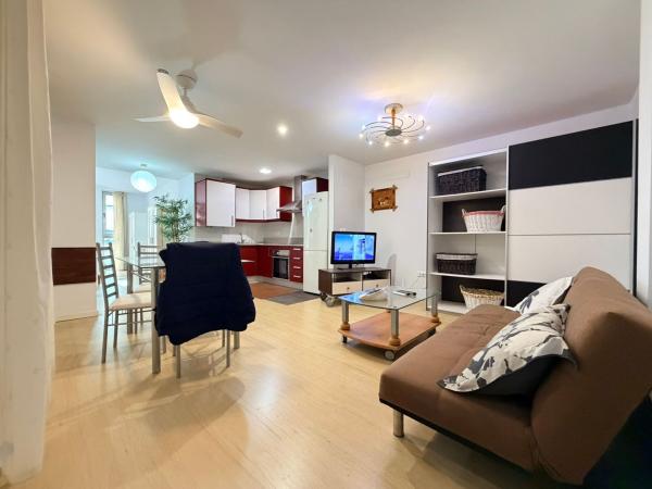 Sale of flat in Calle Cronista Viravens, Alicante
photo 1
