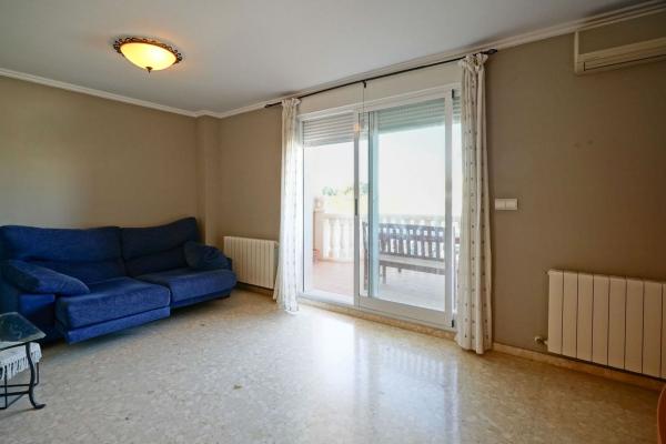 Chalet adosado photo 2
