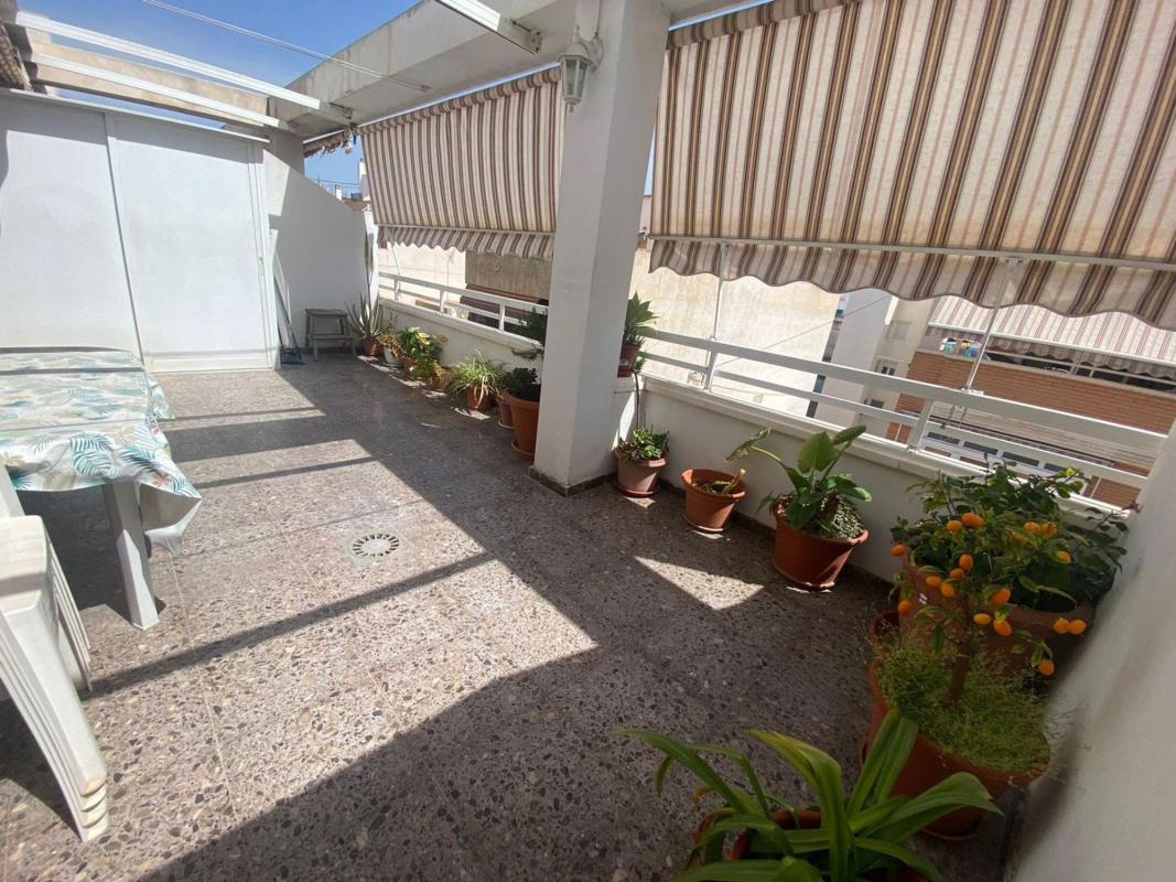Venta de ático en  Barrio Carolinas Altas, Alicante / Alacant photo 2