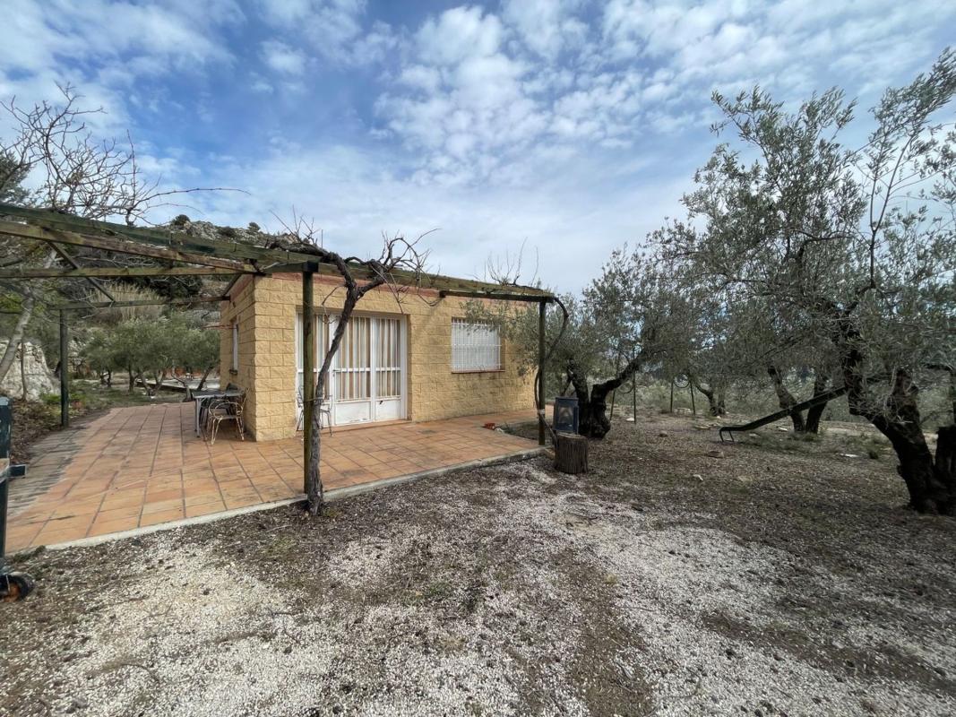 Sale of independent chalet in DISEMINADOS, 184, Confrides
 photo 4