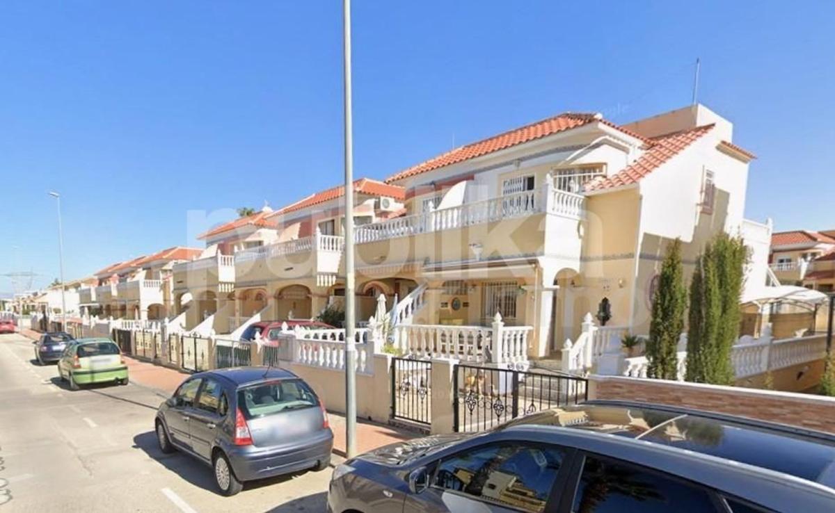 Venta de chalet independiente en Calle Estonia, Algorfa
photo 5