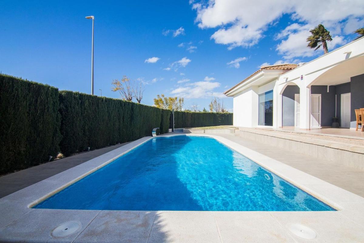 Venta de chalet independiente en Avenida del Mediterráneo, Monforte del Cid
 photo 2