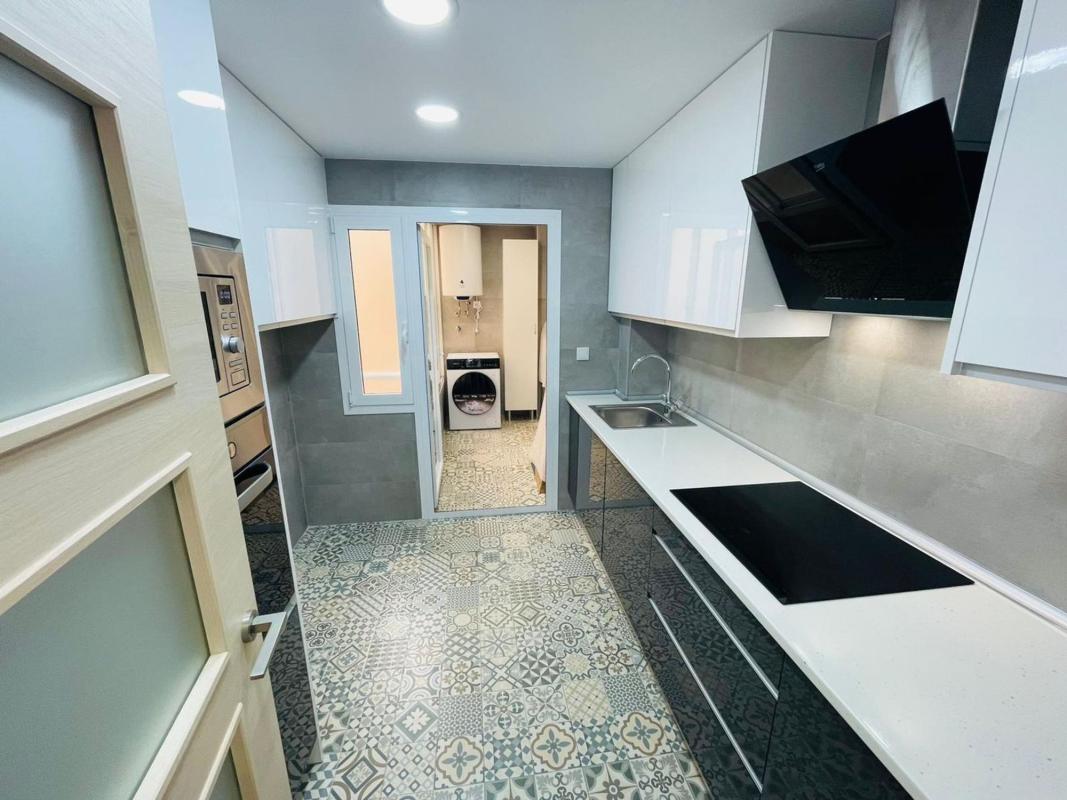 Venta de piso en Calle de la Virgen del Socorro, Alicante / Alacant
photo 5