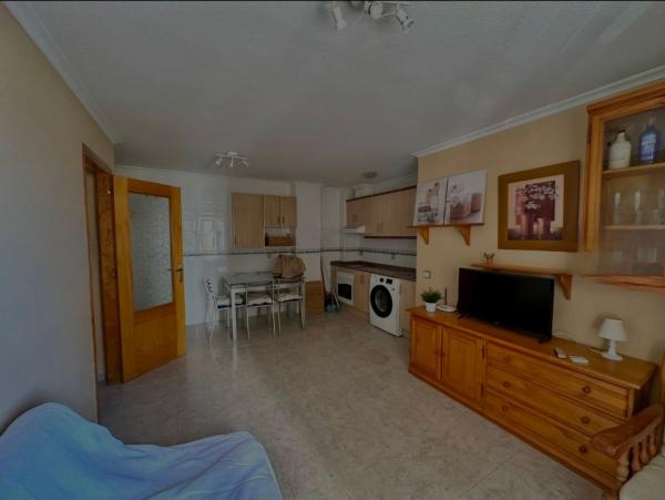Sale of flat in Calle Callosa del Segura s/n, Torrevieja
 photo 4