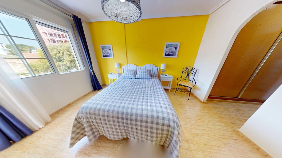 Продажа таунхауса в  Calle Obispo Victorio, 15 , Бигастро photo 5