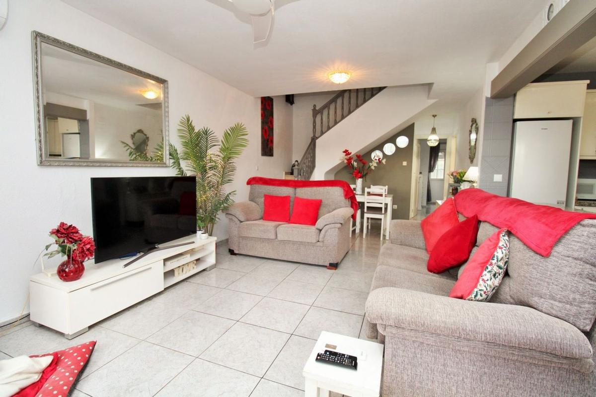 Venta de chalet adosado en Calle Canal de La Mancha , Orihuela photo 4