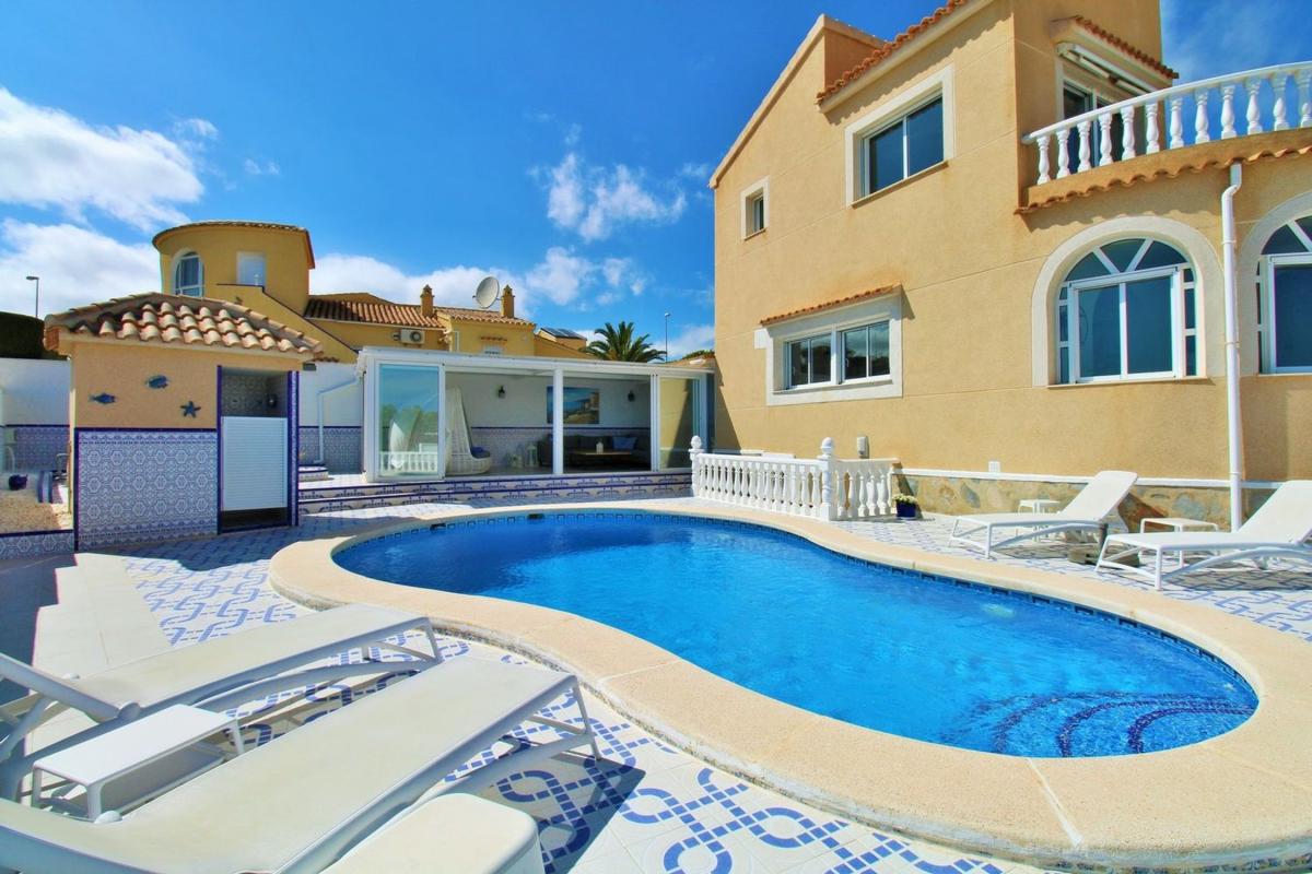 Venta de chalet independiente en Calle mexico, Orihuela
 photo 2