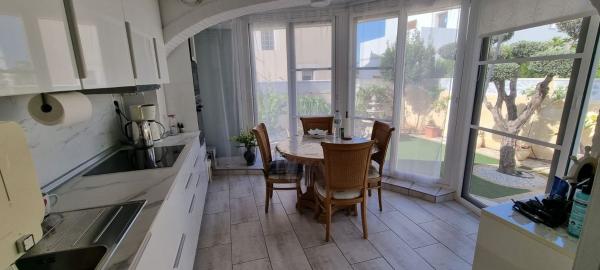Chalet independiente en venta en Centro Urbano, Denia
 photo 4