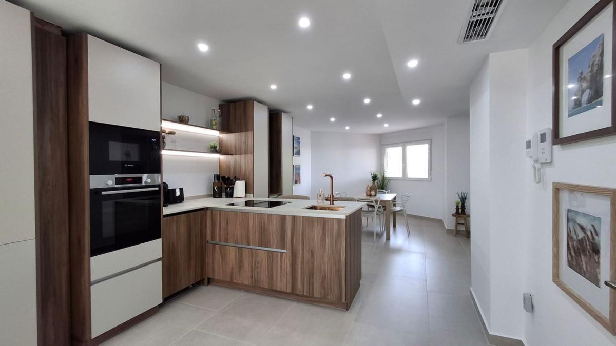 Продажа квартиры на Calle Doña Sinforosa, Торревьеха
photo 1
