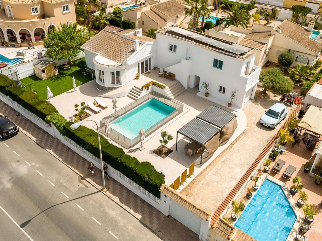 Venta de chalet independiente en Calle Granados, Torrevieja
photo 5