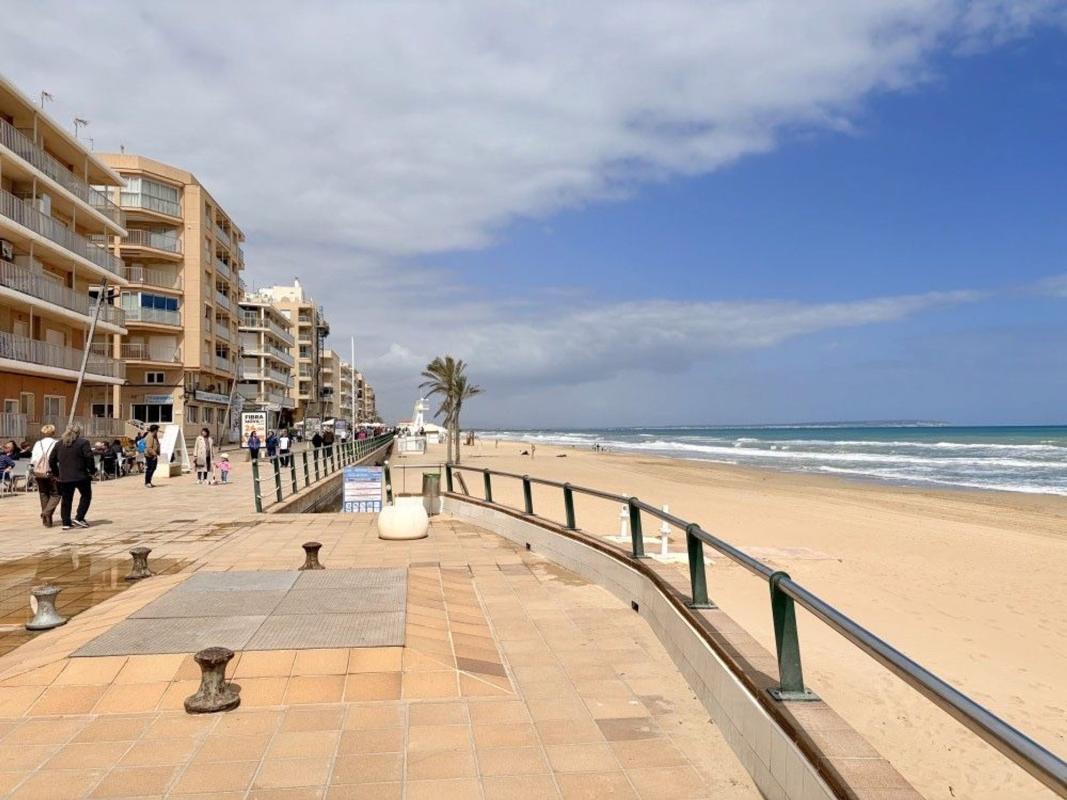 Venta de piso en Urbanizaciones, Guardamar del Segura
photo 3