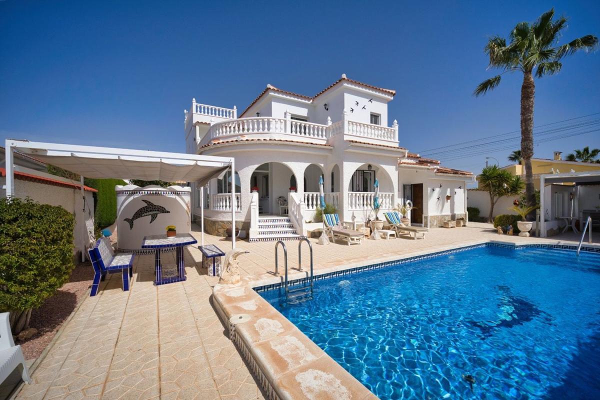 Venta de chalet independiente en Barrio Centro de la Ciudad Quesada, Rojales
photo 1