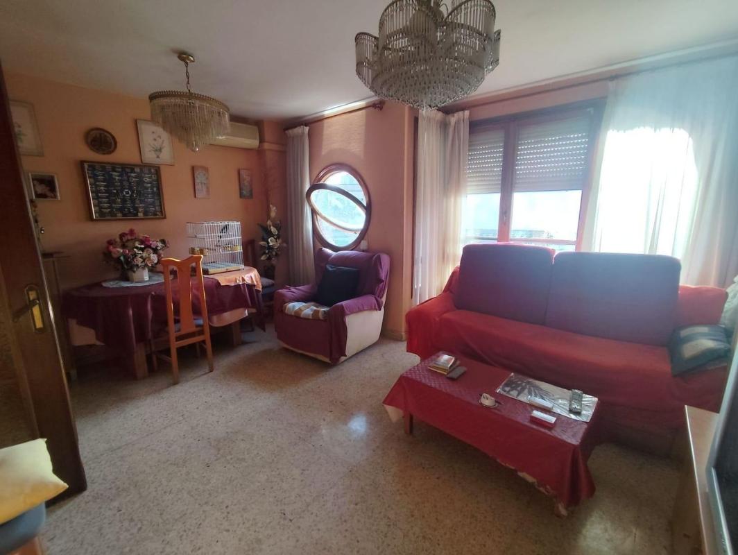 Продажа квартиры на Barrio Carolinas Altas, Аликанте / Алакант
 photo 2