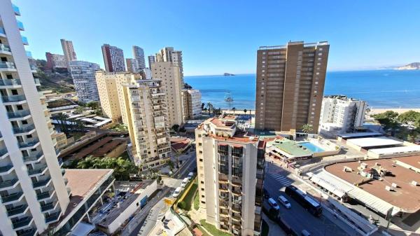 Sale of flat in Barrio Zona Sierra Helada, Benidorm
thumbnail 1