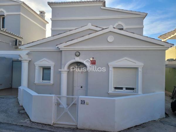 Chalet adosado photo 2