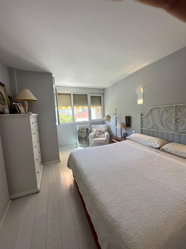 Sale of townhouse in Calle del Curricán, 13 , Alicante photo 2