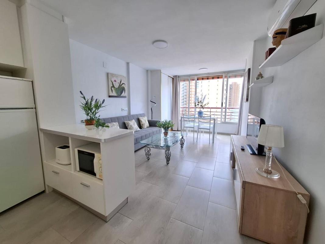 Sale of apartment in Calle de Londres, Benidorm
photo 1