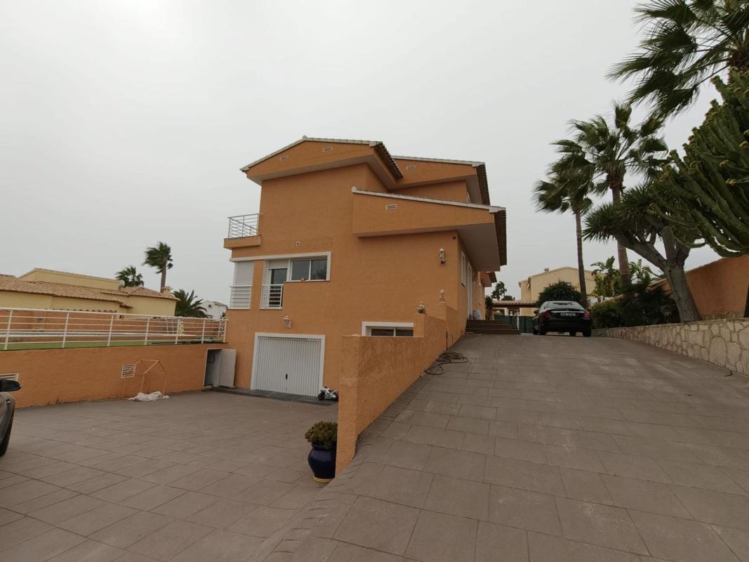 Venta de chalet independiente en Playa de Fossa-Levante, Calpe
photo 2