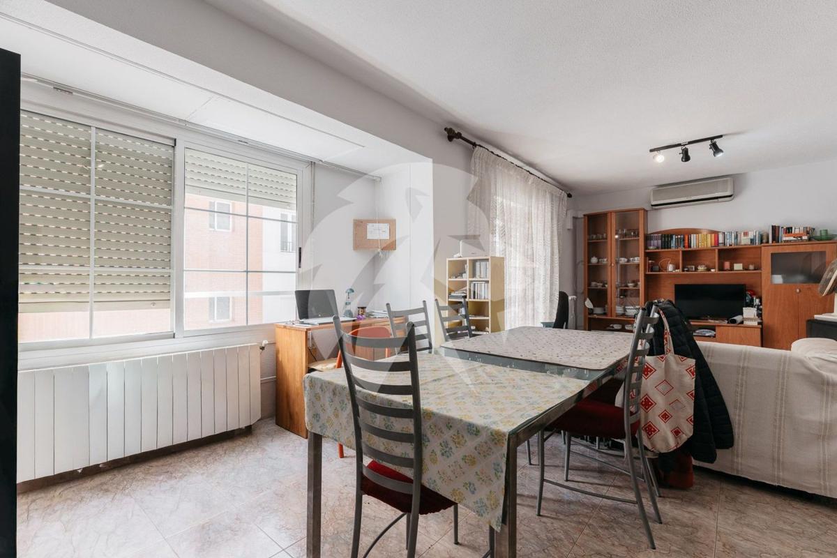 Продажа квартиры на Calle Pardo Gimeno, Аликанте / Алакант
photo 2