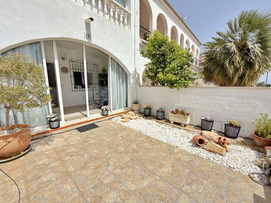 Venta de chalet adosado en Calle Prto.Sal V. Costa s/n , Orihuela photo 3