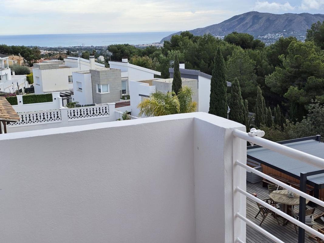 Properties for sale and rent in Spain photo 4
