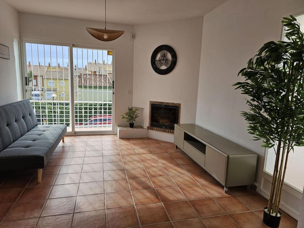 Properties for sale and rent in Spain photo 5
