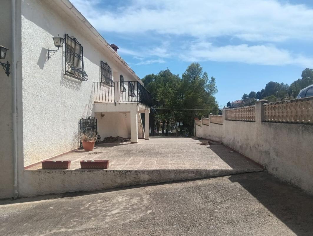 Sprzedaż niezależnego domku jednorodzinnego w  La Nucia Pueblo, La Nucia photo 3