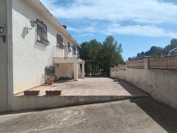 Частный шале на продаже в  La Nucia Pueblo, Ла Нусия photo 3