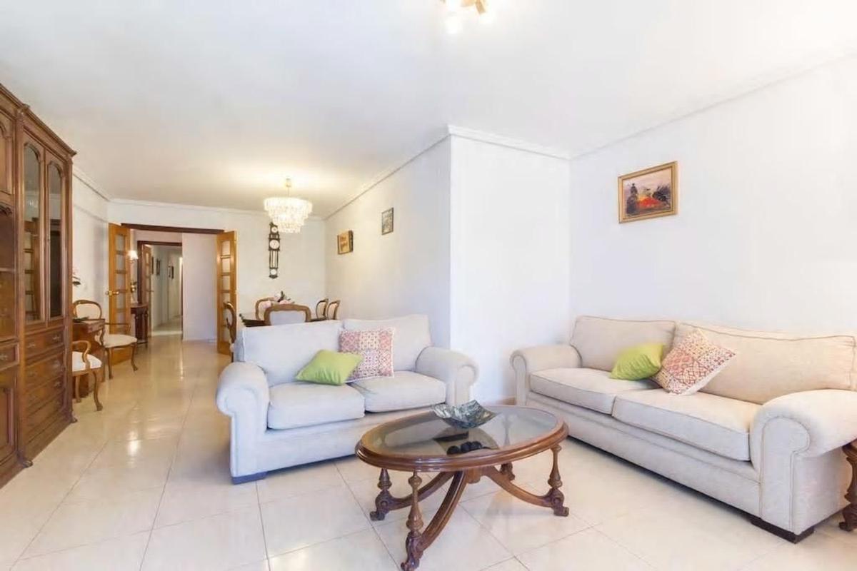 Venta de piso en Barrio Raval Roig-Virgen del Socorro, Alicante / Alacant
photo 1