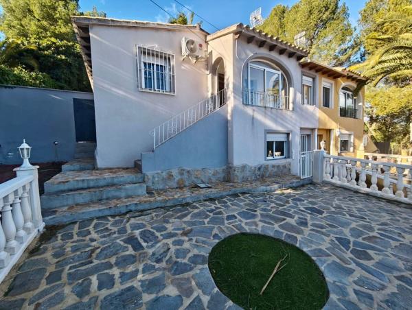 Chalet adosado photo 3