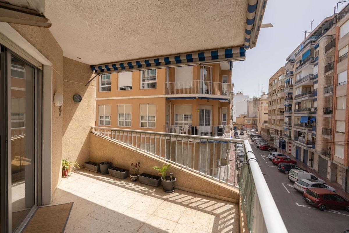 Sprzedaż mieszkania w Avenida Canalejas, Santa Pola
 photo 2