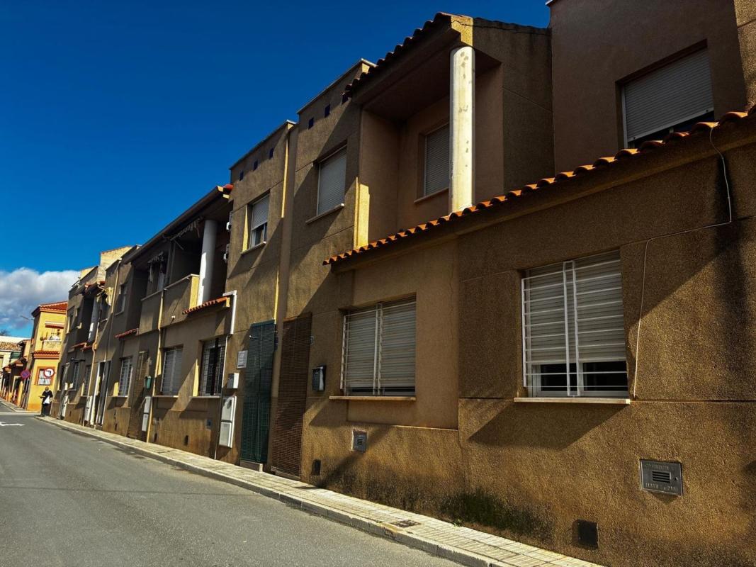 Sale of townhouse in Calle San Francisco , Pinoso photo 1