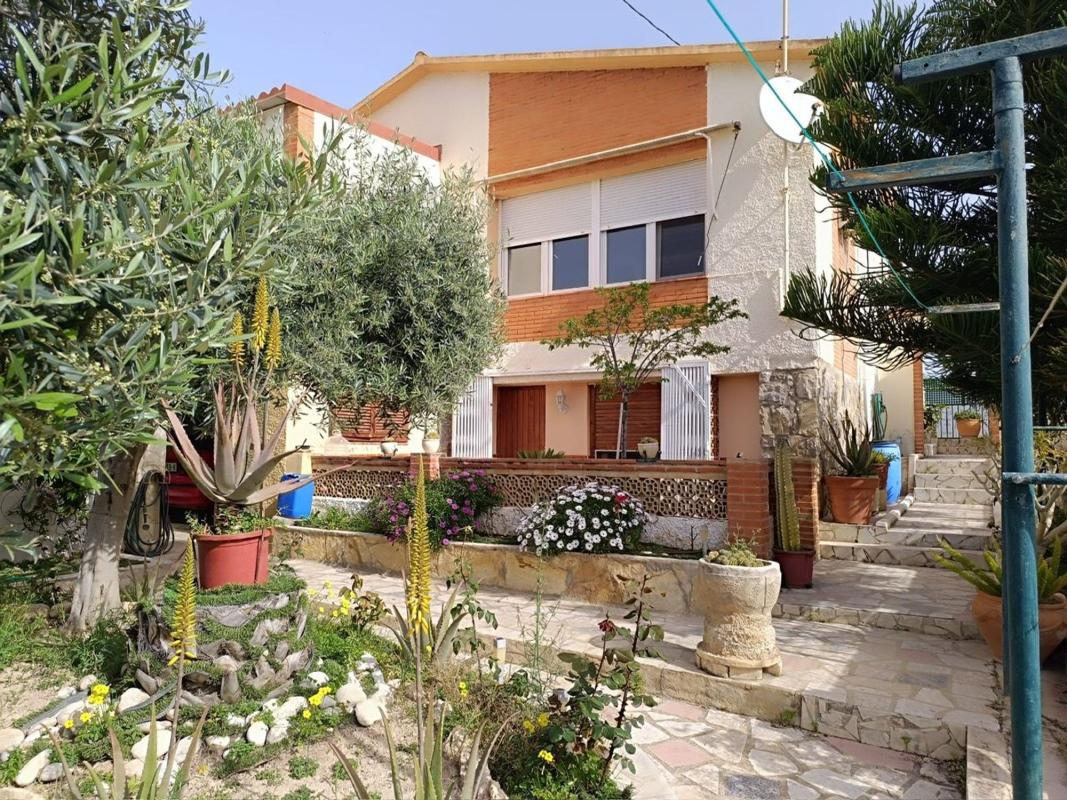 Venta de chalet independiente en Barranco Hondo, La Nucia
photo 1