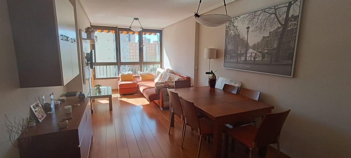 Продажа квартиры на Calle Islandia, 7, Бенидорм
photo 1