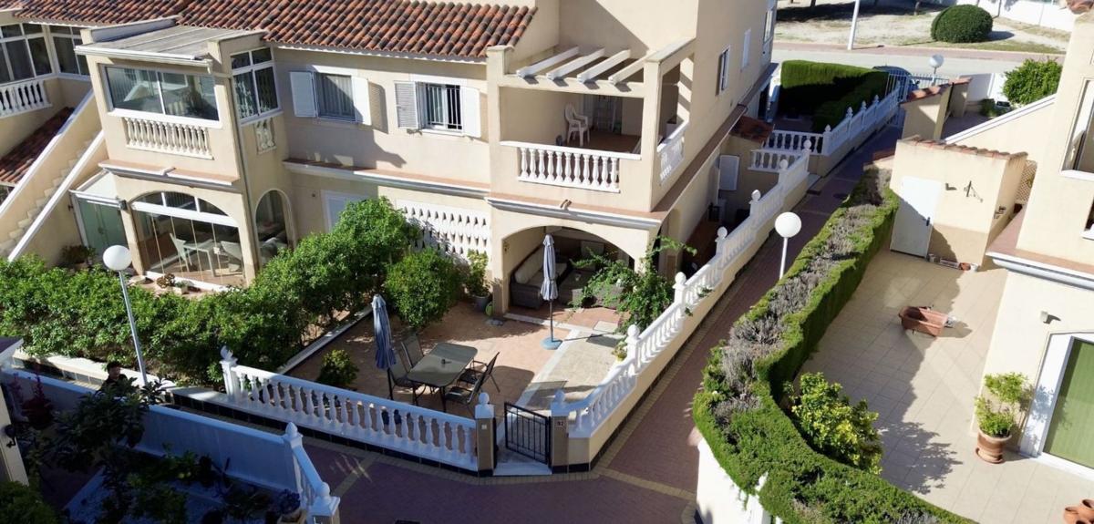 Venta de piso en Barrio Zeniamar, Orihuela
photo 2