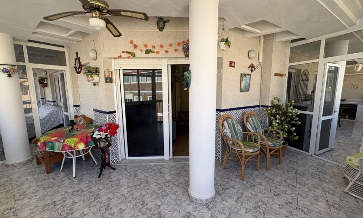 Sprzedaż mieszkania w Barrio Nueva Torrevieja, Torrevieja
photo 2