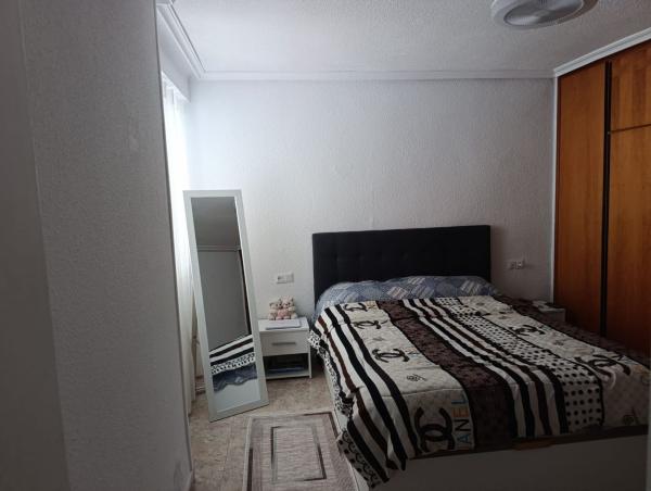 Sale of flat in Calle Nostra Senyora dels Angels s/n, Alicante
thumbnail 2