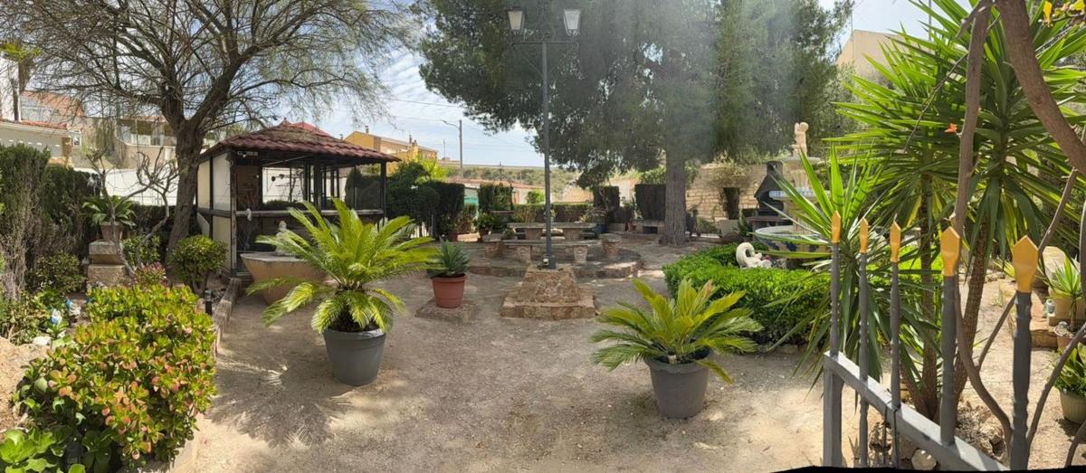 Venta de chalet independiente en San Crispín - Huerta Nueva - Estación, Elda
photo 1