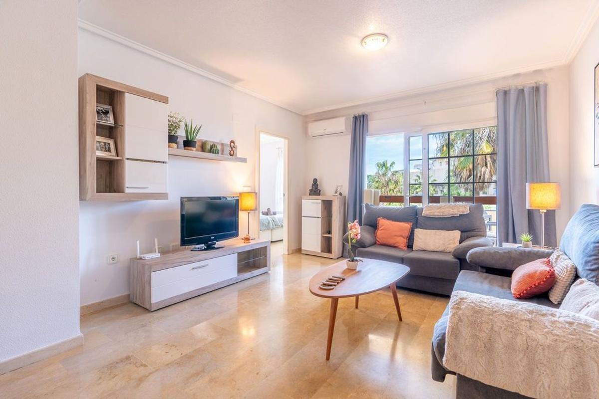 Venta de piso en J-1 P FLAMENCA NORTE, Orihuela
 photo 4