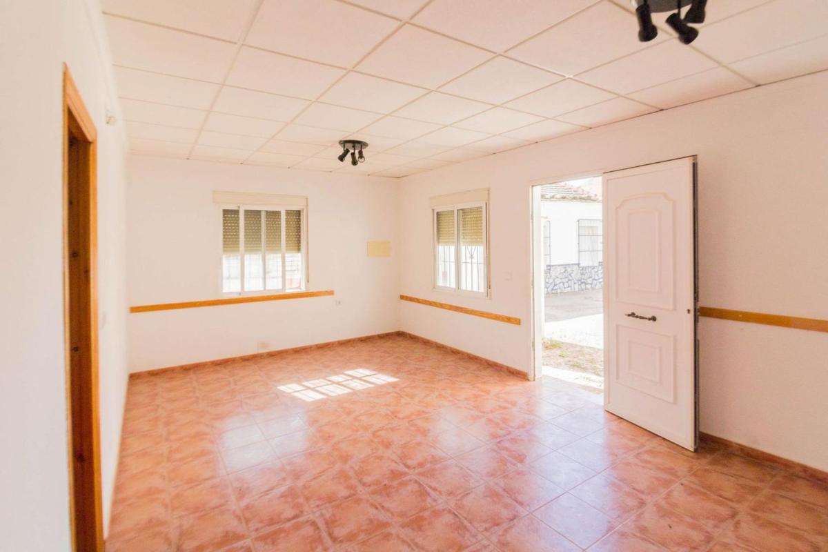 Sale of independent chalet in DESAMPARADOS, Orihuela
 photo 3
