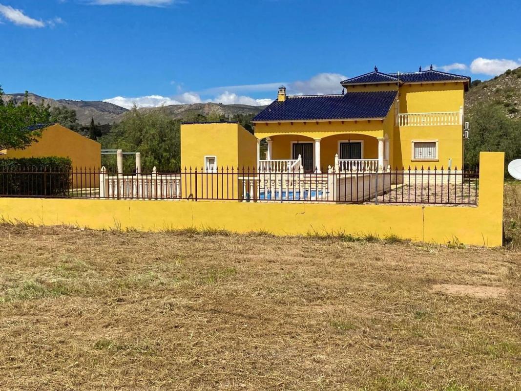 Sale of independent chalet in La Romana, La Romana
photo 1