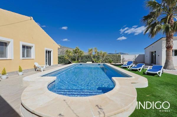 Casa independiente en calle Elche thumbnail 1