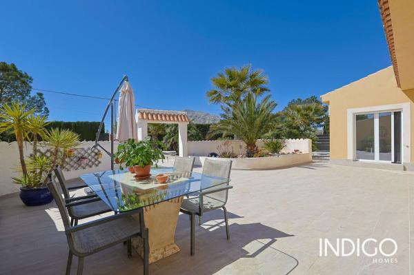 Casa independiente en calle Elche thumbnail 2