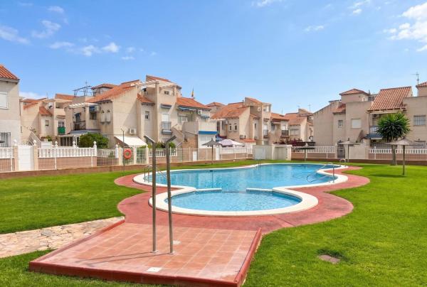 Venta de piso en Calle Guapiles, 3, Orihuela
 photo 1