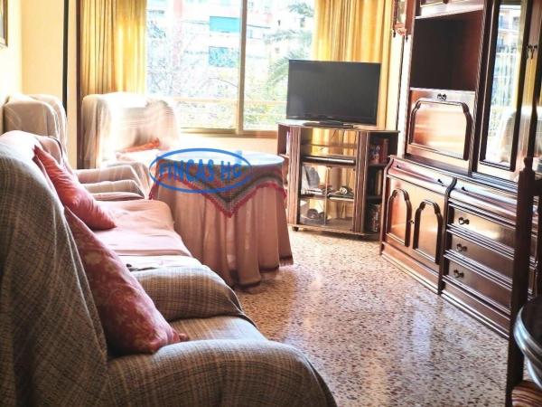 Sale of flat in Barrio Carolinas Altas, Alicante
thumbnail 1
