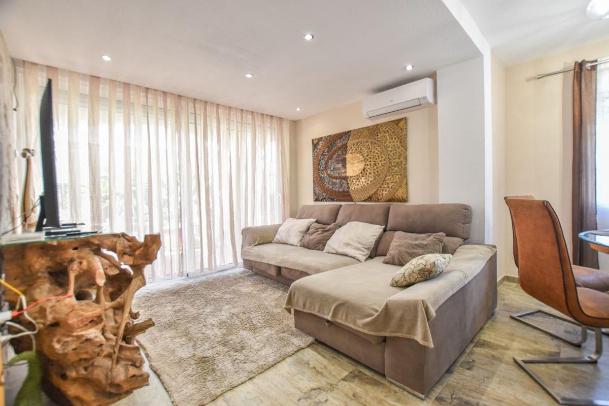 Venta de chalet adosado en Avenida d'Europa, 201 , Gran Alacant photo 4
