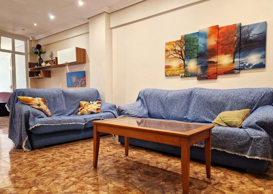 Venta de piso en Calle Maestro Serrano, Calpe
photo 1