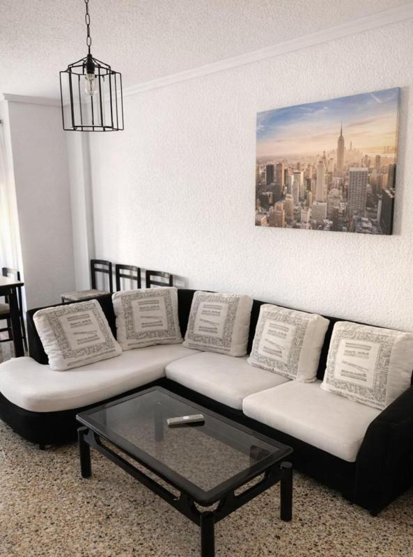 Sale of apartment in Calle Doctor Gregorio Marañón, 25, Elche / Elx
photo 3